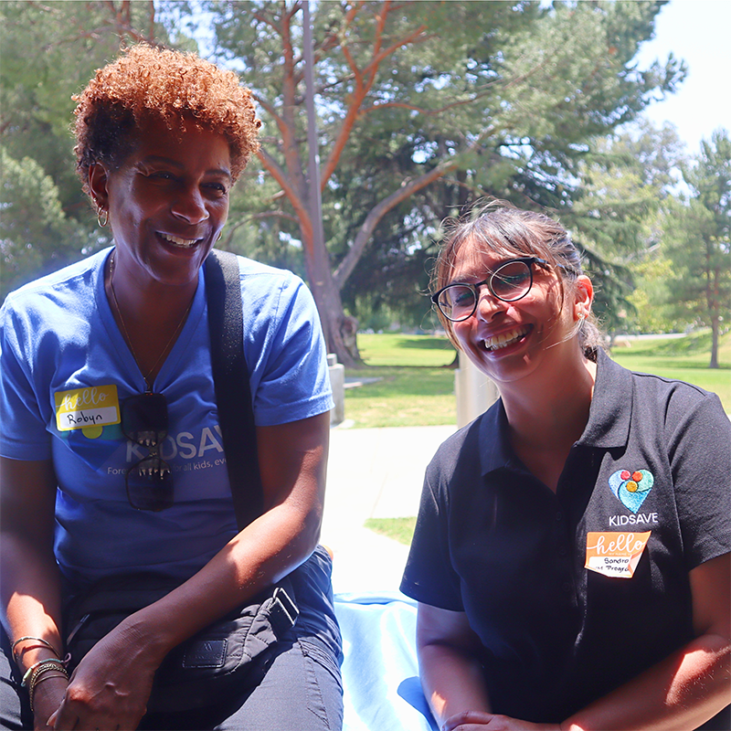 Kidsave-LA-Weekend-Miracles-Robyn-Sandra-Volunteers