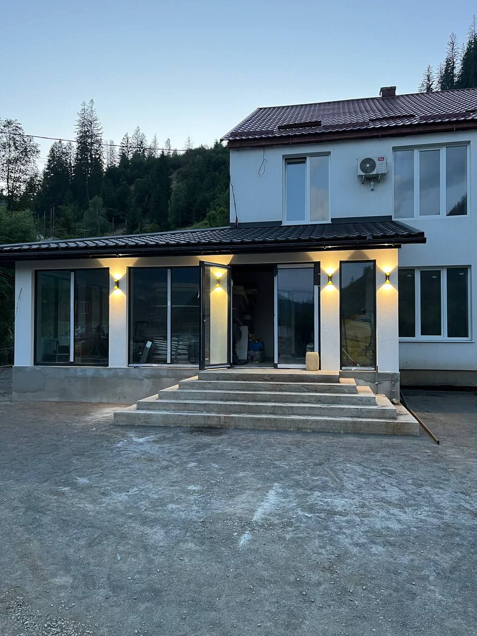 Kidsave-Ukraine-Kidsave-Miracles-Center-Hotel