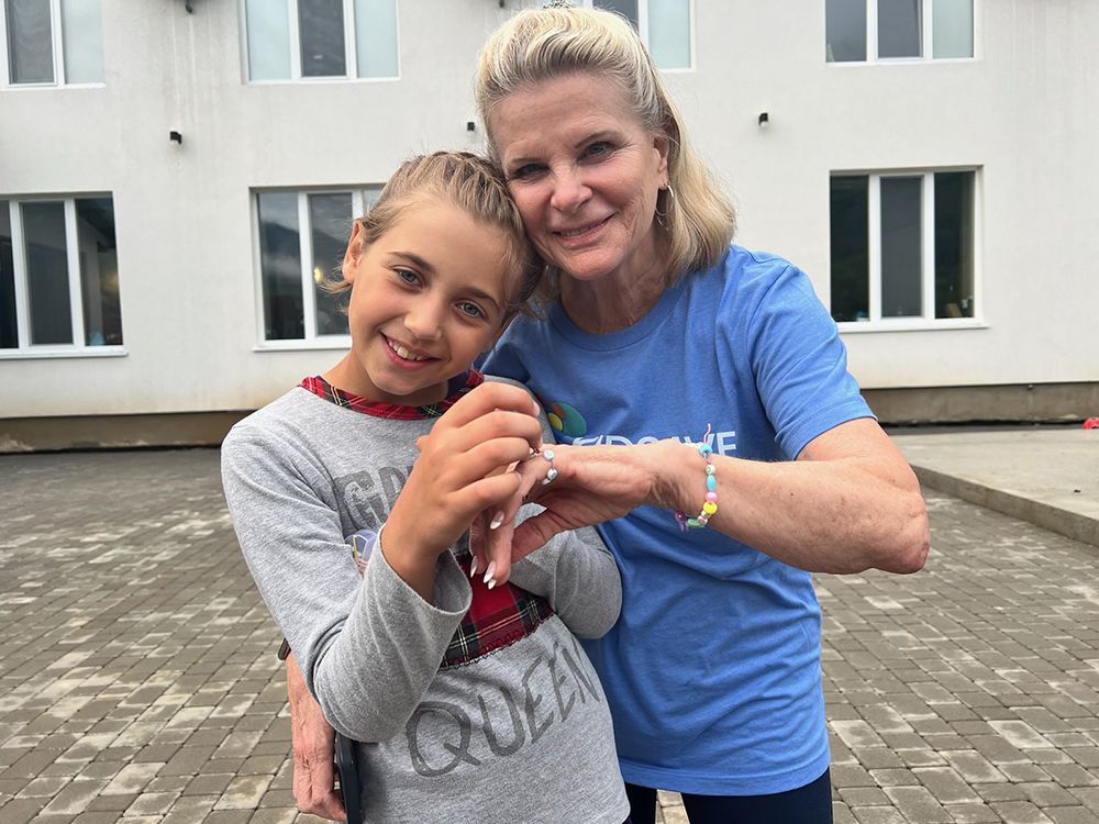 Kidsave-Miracles-Center-Ukraine-Randi-With-Girl (1)
