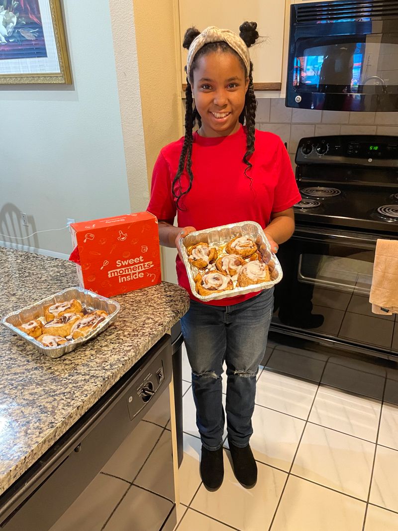 Weekend-Miracles-Houston-Briana-Baking