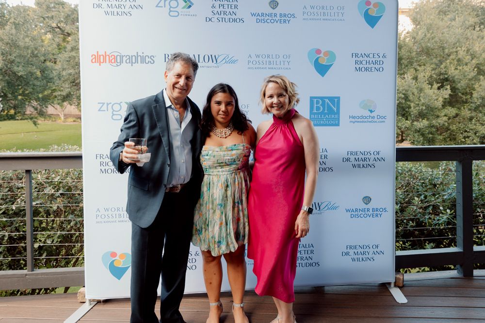 Kidsave-Gala-TX-Loftus,-Brian,-Jennifer-(Kidsave-youth),-Blakley