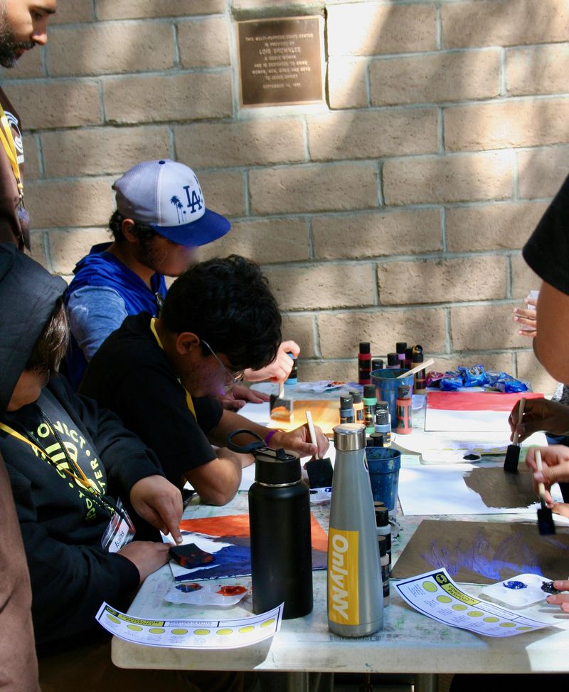 Kidsave-Los-Angeles-Camp-Connect-2025–Arts-and-Crafts